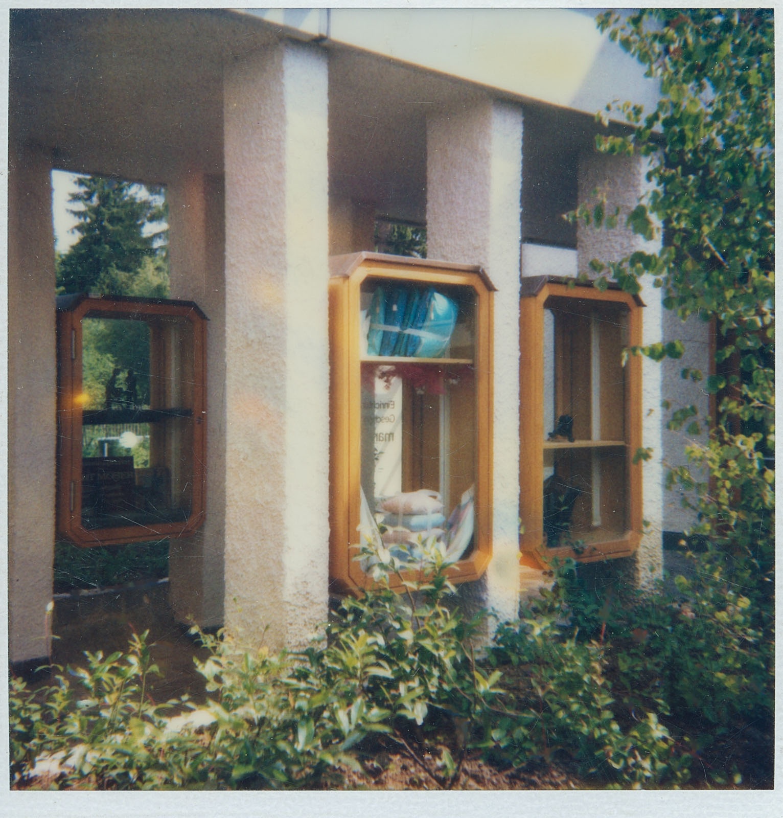 Schaukästen, 8-eckig auf Gehrung